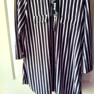 BEPEI ladies zip front blouse Xl